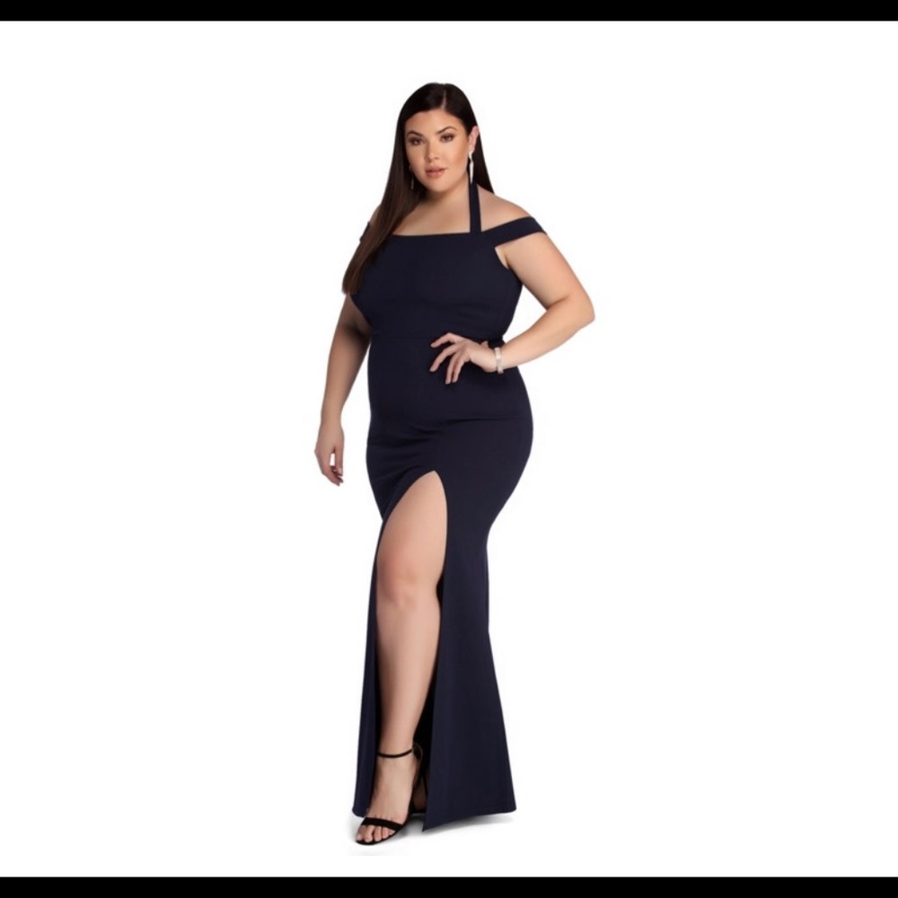 Navy blue plus size dress.